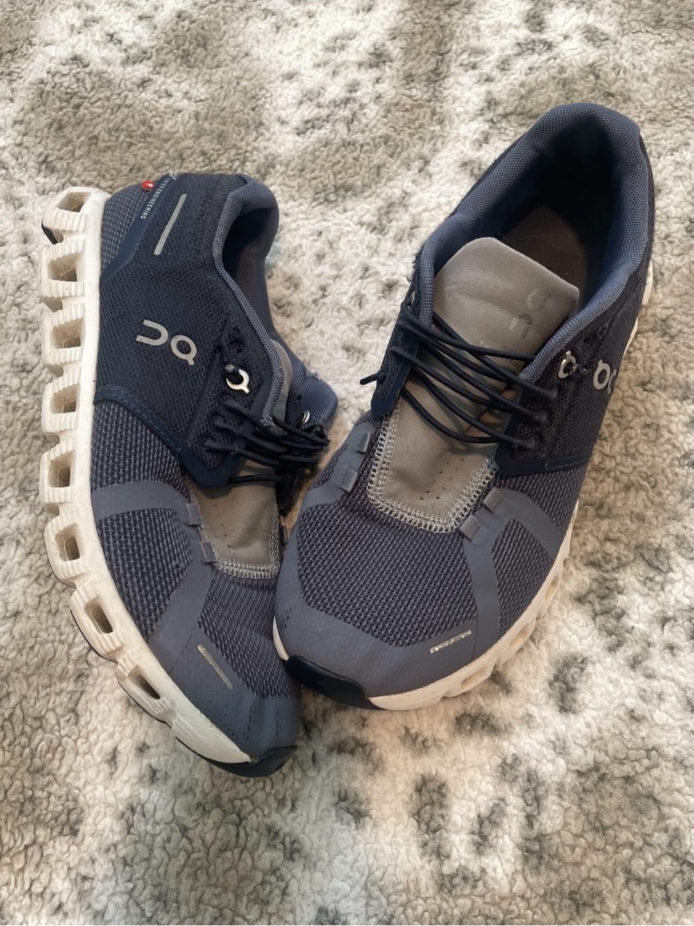 Women's blue onclouds